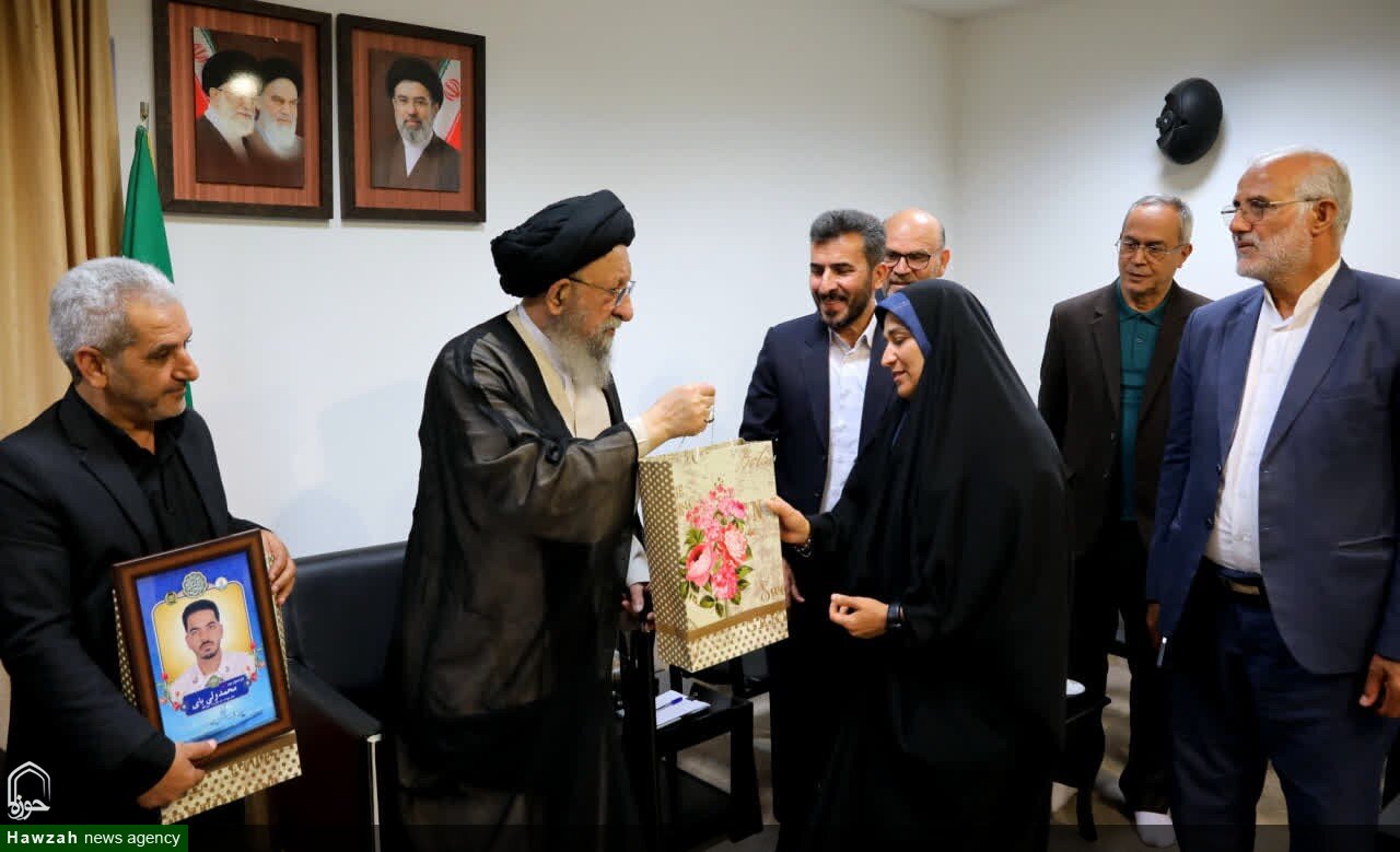 تصاویر / دیدار شورای مرکزی انجمن اسلامی معلمان استان گلستان با نماینده ولی‌فقیه در استان