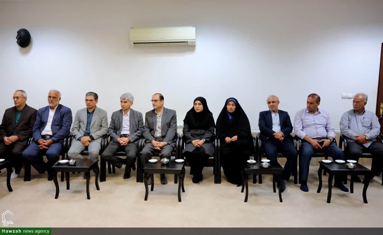 تصاویر / دیدار شورای مرکزی انجمن اسلامی معلمان استان گلستان با نماینده ولی‌فقیه در استان
