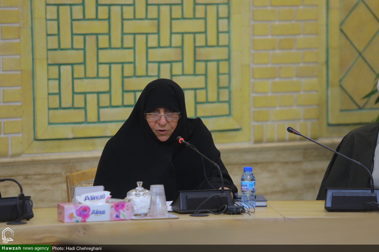 گزارشی از نشست مسئولان نهادهای حوزوی با رئیس دفتر رئیس جمهور/ برقعی: بانوان حوزوی در خط مقدم مواجهه با گسستهای اجتماعی هستند