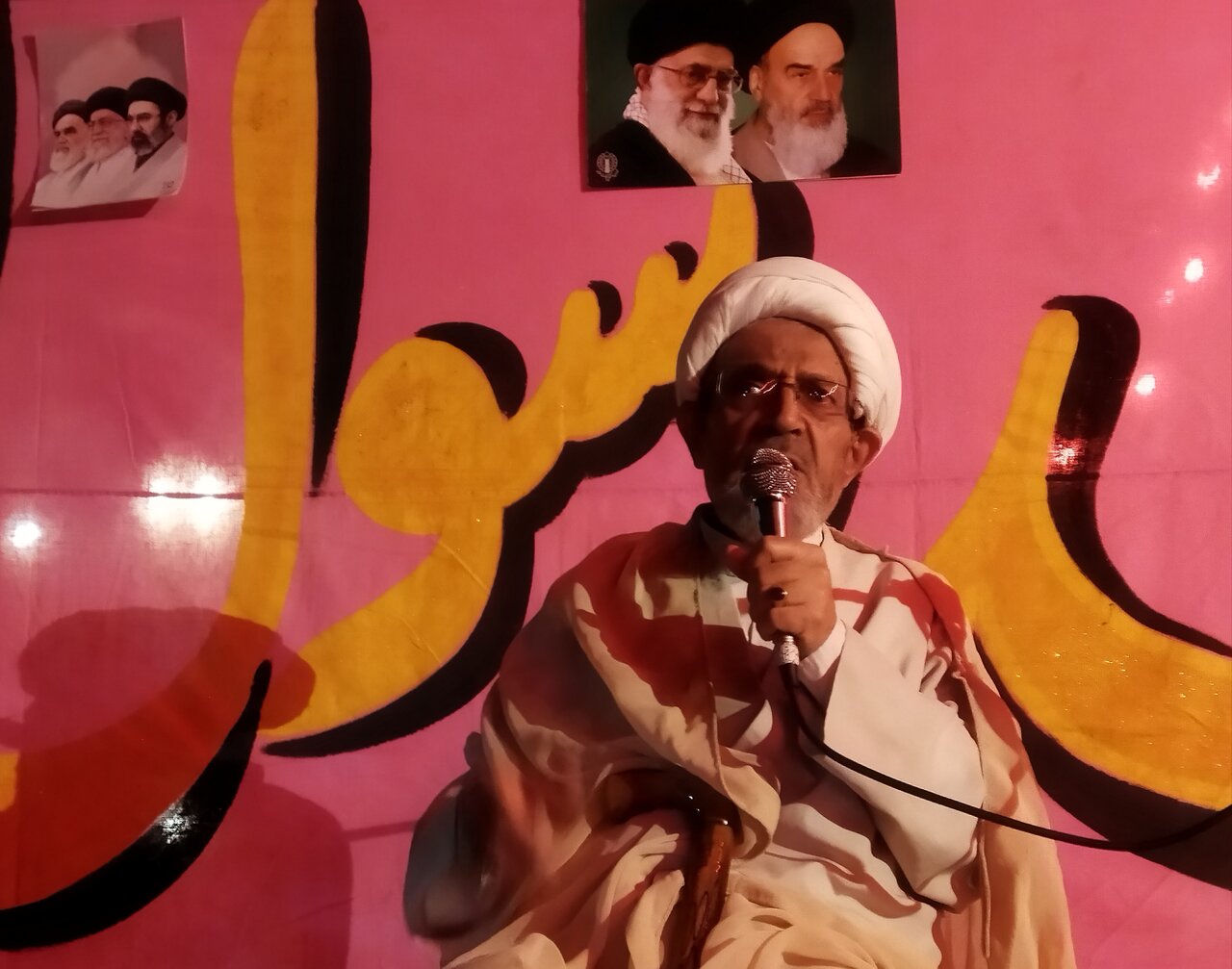 میان اعتدال اخلاقی و عدل اقتصادی رابطه تنگاتنگی وجود دارد/ انتقام خون امام حسین(ع) از جمله اهداف تشکیل حکومت عدل مهدوی است 