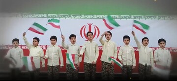 فیلم | گزارشی از فعالیت های گروه سرود  نوجوانان پیشران در اجتماعات مردمی قم