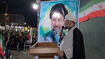 فیلم| پیام بازگشت یک میلیون ایرانی از نگاه امام جمعه خارگ