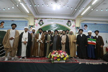 تصاویر/ آیین عمامه گذاری طلاب حوزه علمیه اصفهان
