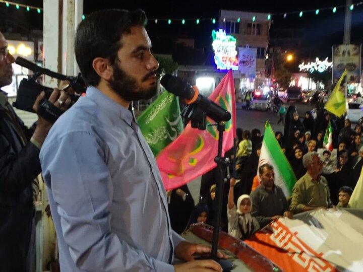 تصاویر/  همزمان با دهه امامت؛ میدان اصلی شهرستان چهاربرج صحنه فریادهای مرگ بر آمریکا و تجدید بیعت با رهبری