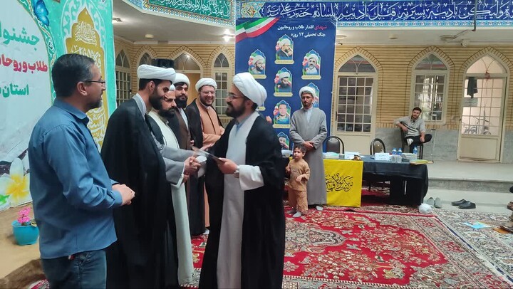 تصاویر / برگزاری جشنواره قرآنی گرامیداشت شهید «حجت الاسلام کمال قاسمی» در مدرسه علمیه رسول اکرم(ص) مریانج
