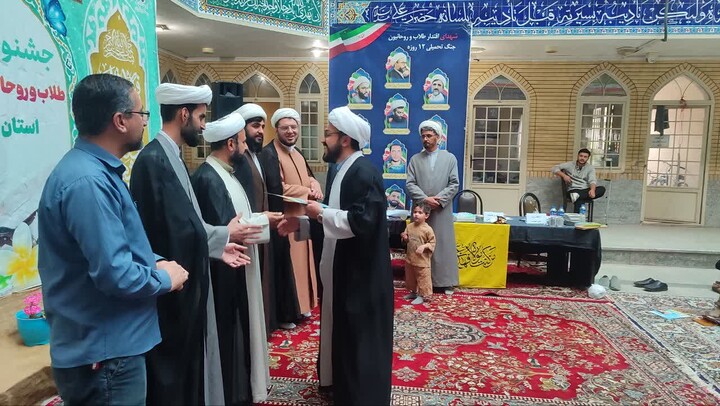 تصاویر / برگزاری جشنواره قرآنی گرامیداشت شهید «حجت الاسلام کمال قاسمی» در مدرسه علمیه رسول اکرم(ص) مریانج