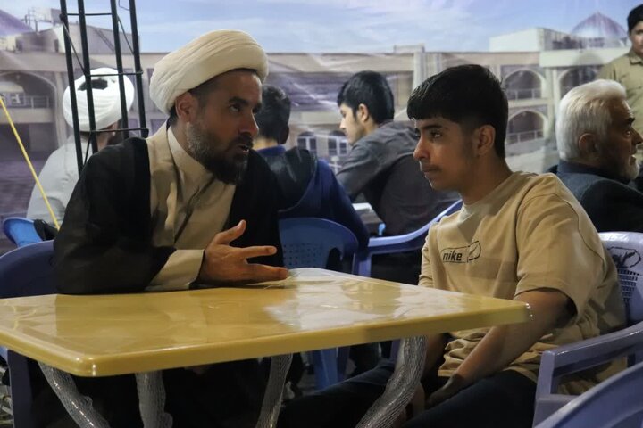 تصاویر/ استمرار فعالیت‌های قرارگاه خدمت رسانی مدرسه علمیه قرآنی قائد شهید امام خامنه‌ای ارومیه