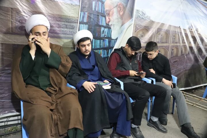 تصاویر/ استمرار فعالیت‌های قرارگاه خدمت رسانی مدرسه علمیه قرآنی قائد شهید امام خامنه‌ای ارومیه