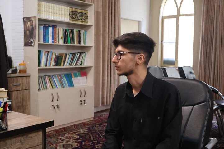 تصاویر/ مرحله اول مصاحبه داوطلبان پذیرش مدرسه علمیه امام خمینی (ره) ارومیه