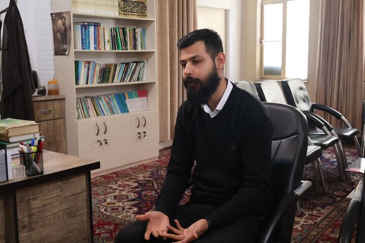تصاویر/ مرحله اول مصاحبه داوطلبان پذیرش مدرسه علمیه امام خمینی (ره) ارومیه