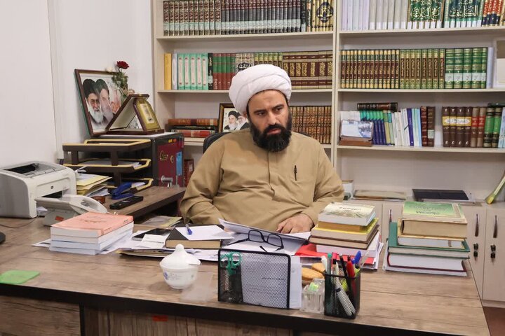 تصاویر/ مرحله اول مصاحبه داوطلبان پذیرش مدرسه علمیه امام خمینی (ره) ارومیه