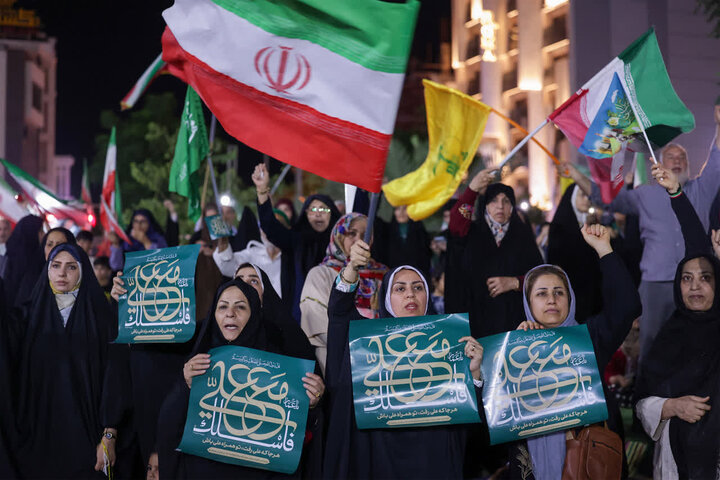 تصاویر/ اجتماع لبیک یا امام در بوشهر