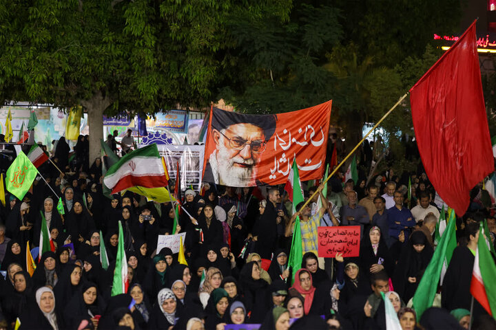تصاویر/ اجتماع لبیک یا امام در بوشهر