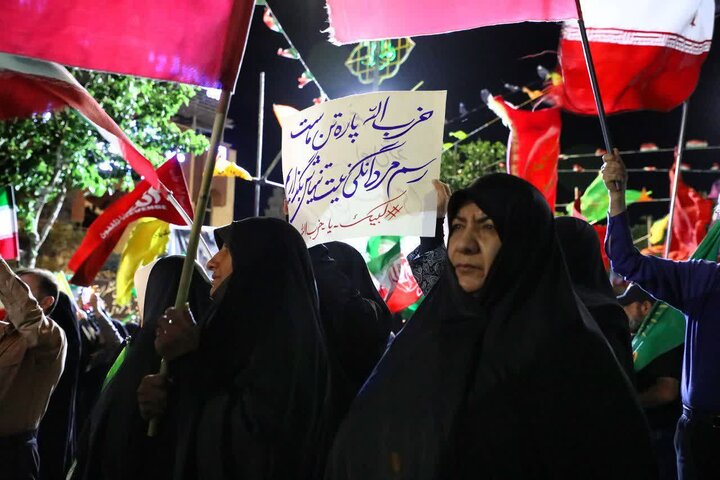 تصاویر/ اجتماع مردمی «شب‌های اقتدار» در آستانه عید با سعادت غدیر خم در سمنان