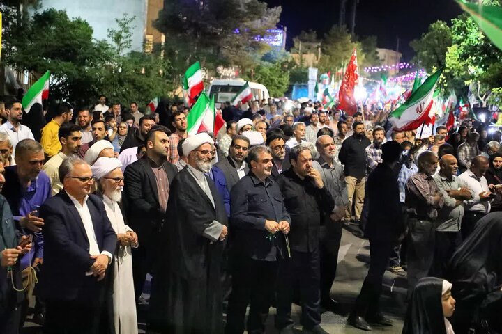 تصاویر/ اجتماع مردمی «شب‌های اقتدار» در آستانه عید با سعادت غدیر خم در سمنان