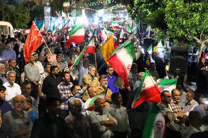 تصاویر/ اجتماع مردمی «شب‌های اقتدار» در آستانه عید با سعادت غدیر خم در سمنان
