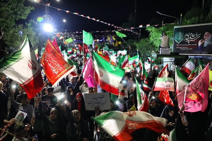 تصاویر/ اجتماع مردمی «شب‌های اقتدار» در آستانه عید با سعادت غدیر خم در سمنان