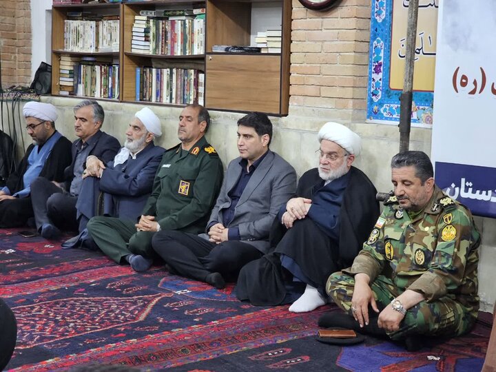 تصاویر/ مراسم گرامیداشت سالگرد ارتحال امام خمینی (ره) در سنندج