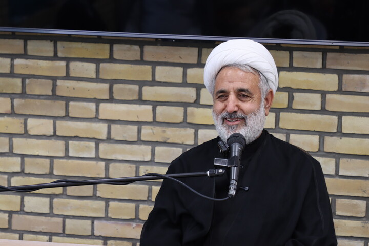 تصاویر / دوره پودمانی تعالی مدیران مدارس علمیه استان قم
