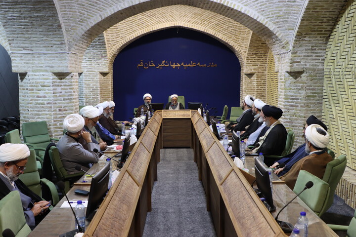 تصاویر / دوره پودمانی تعالی مدیران مدارس علمیه استان قم