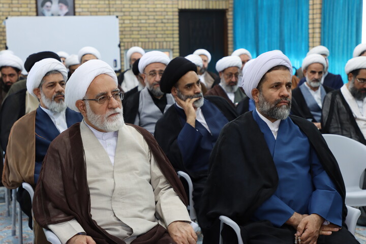 تصاویر / دوره پودمانی تعالی مدیران مدارس علمیه استان قم