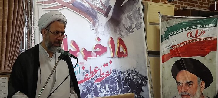تصاویر /  برگزاری مراسم باشکوه گرامیداشت ارتحال امام خمینی (ره) و مقام شامخ شهدا در شهرستان اسکو