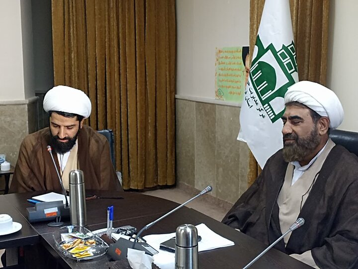 تصاویر / برگزاری هفدهمین نشست قرارگاه بلاغ مبین در حوزه علمیه استان قزوین
