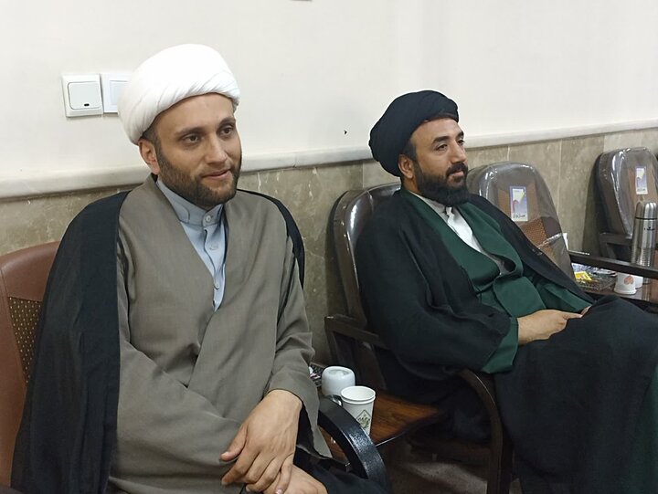 تصاویر / برگزاری هفدهمین نشست قرارگاه بلاغ مبین در حوزه علمیه استان قزوین