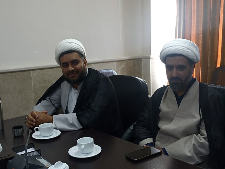 تصاویر / برگزاری هفدهمین نشست قرارگاه بلاغ مبین در حوزه علمیه استان قزوین