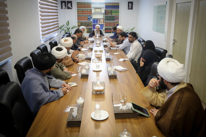 تصاویر /سی و نهمین جلسه قرارگاه مردمی رهبر شهید برگزار شد