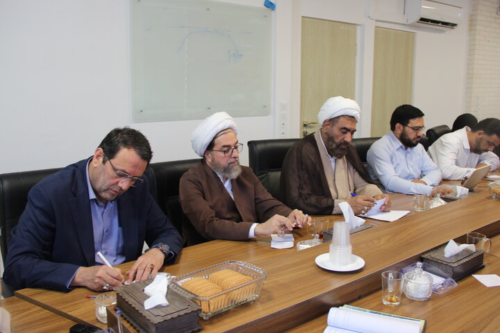 تصاویر /سی و نهمین جلسه قرارگاه مردمی رهبر شهید برگزار شد