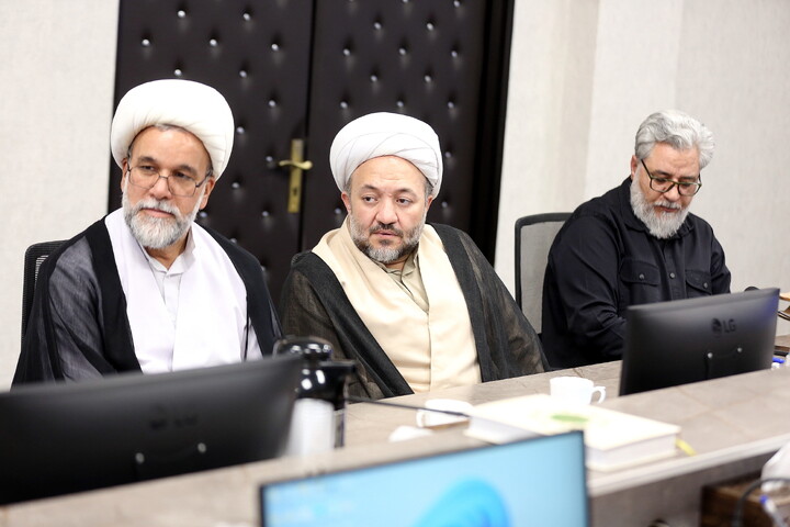 تصاویر/ آئین رونمایی از سه جلد کتاب تدوین شده توسط مرکز مطالعات و پاسخ گویی به شبهات