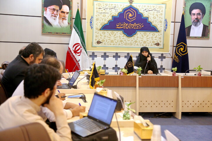 تصاویر/ نمایشگاه «بانوی پیشرو»