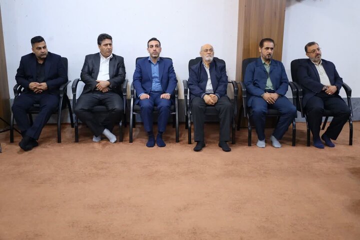 تصاویر/ دیدار روسای اتحادیه های صنفی و انجمن اسلامی مازندران با نماینده ولی فقیه در استان