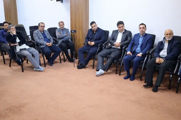 تصاویر/ دیدار روسای اتحادیه های صنفی و انجمن اسلامی مازندران با نماینده ولی فقیه در استان