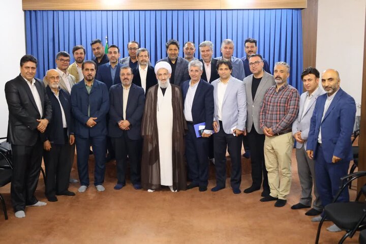 تصاویر/ دیدار روسای اتحادیه های صنفی و انجمن اسلامی مازندران با نماینده ولی فقیه در استان