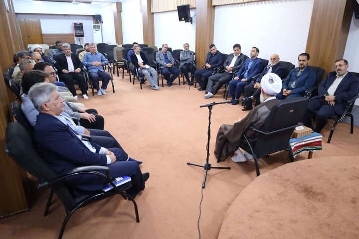 تصاویر/ دیدار روسای اتحادیه های صنفی و انجمن اسلامی مازندران با نماینده ولی فقیه در استان