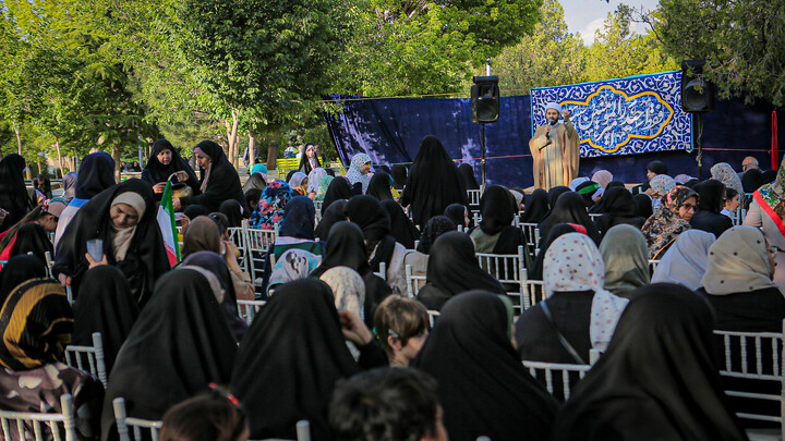 تصاویر/کارناوال شادی مدارس طرح عید غدیر در همدان