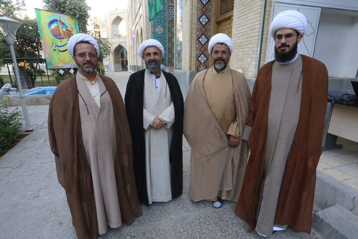 تصاویر/ آیین عمامه گذاری طلاب حوزه علمیه اصفهان