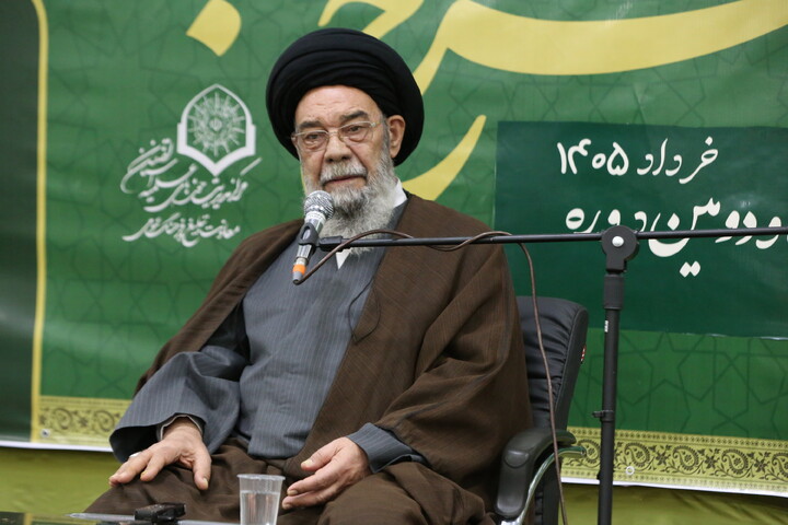 تصاویر/ آیین عمامه گذاری طلاب حوزه علمیه اصفهان