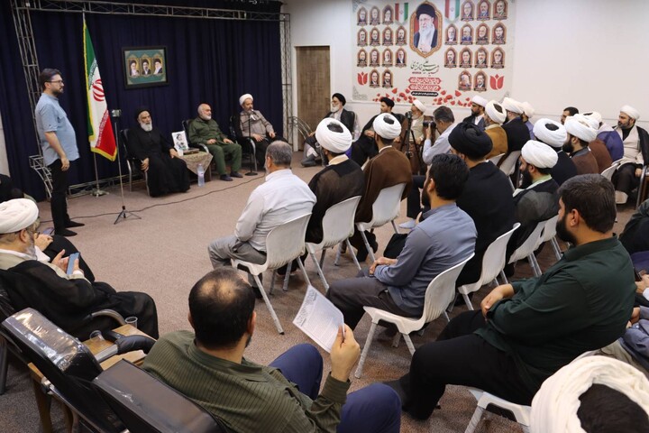 آیین تجلیل از طلاب جهادی جنگ تحمیلی رمضان در استان خوزستان