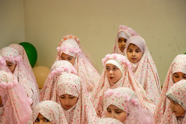 تصاویر | جشن تکلیف دخترانِ مدرسه امام حسن مجتبی علیه‌السلام زنجان