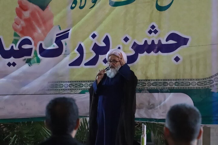 تصاویر/حضور و سخنرانی عضو مجلس خبرگان رهبری در اجتماع مردم سوسنگرد