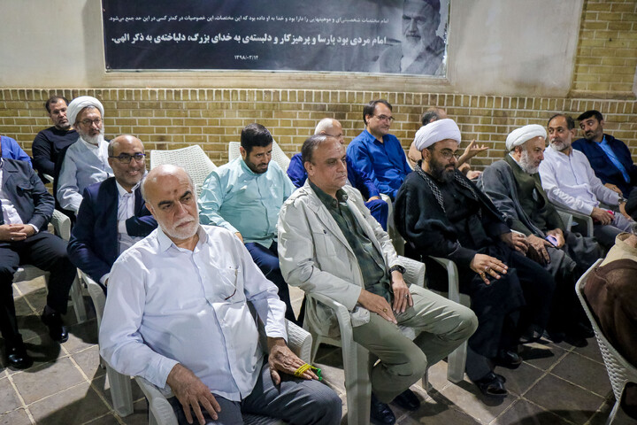 تصاویر/ نشست شاعرانه "روح نستوه"