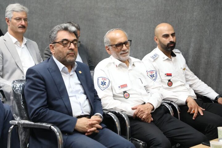 تصاویر / نماینده ولی‌فقیه در استان سمنان در دیدار با رئیس اورژانس کشور