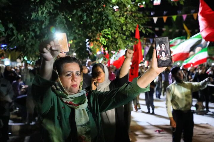 تصاویر/ اجتماع مردمی «شب‌های اقتدار» همزمان با شب عید با سعادت غدیر خم