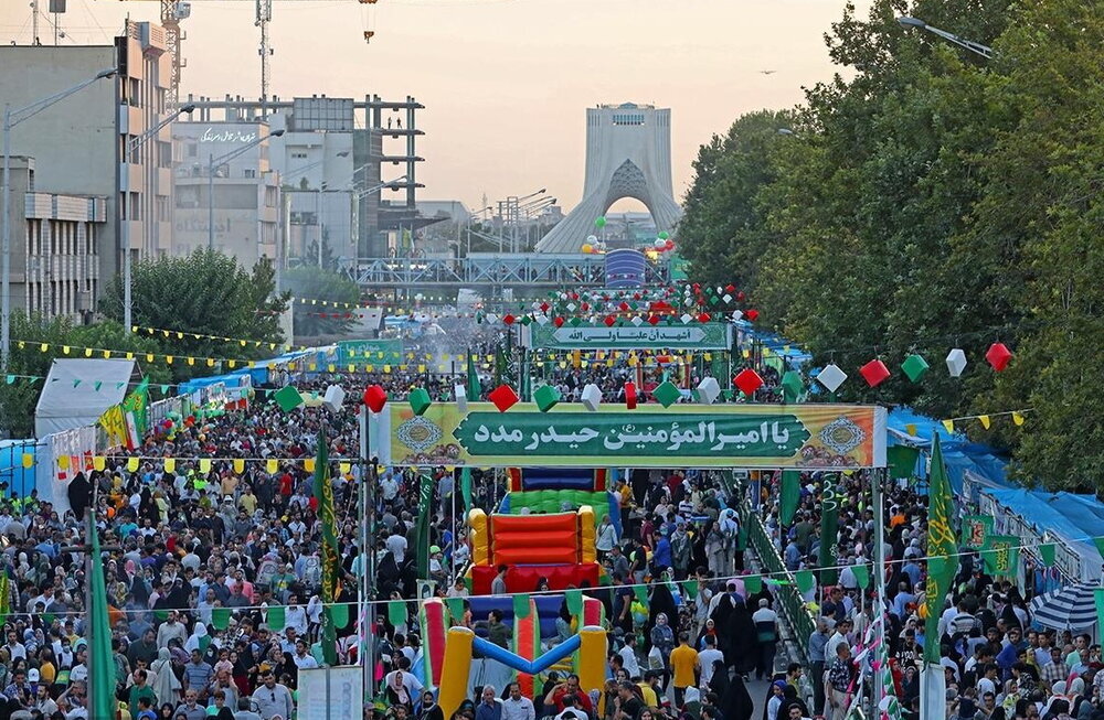 برگزاری ویژه برنامه کاروان شادی سادات در جشن غدیر