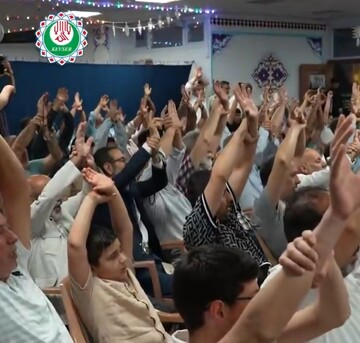 برگزاری جشن عید غدیر با حضور پرشور دوستداران اهل‌بیت(ع) در مسجد اهل‌بیت کوثر در استانبول