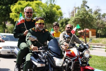 تصاویر / برپایی رژه موتوری همزمان با عید غدیر و سالروز ارتحال امام(ره) در همدان