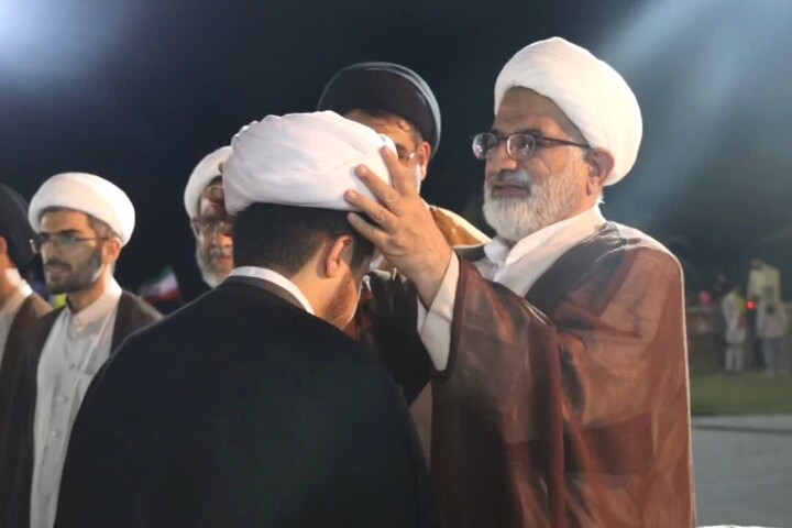 تصاویر | عمامه گذاری طلاب کنگان در عید غدیر